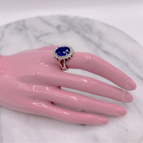 Princess Diana Inspired Blue Oval Sapphire &‎ Crystal Costume Jewelry Ring 8 - Picture 7 of 11